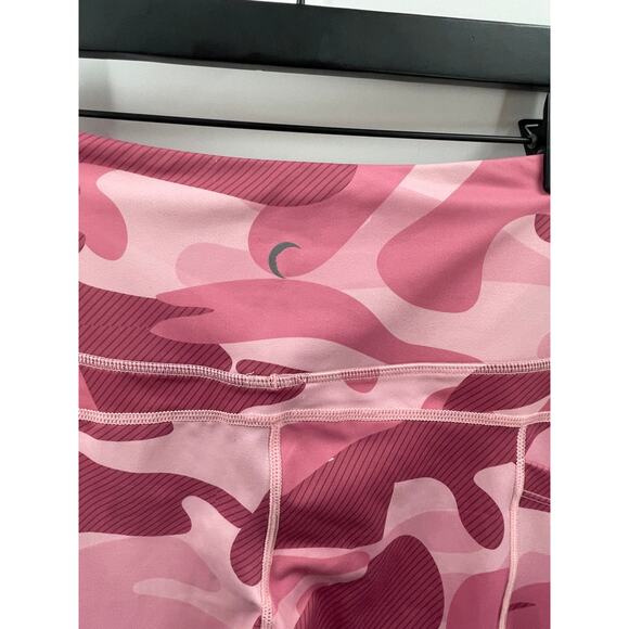 Zyia Active Pink Camo Light & Tight Pocket Capri Leggings Size 4 - Picture 6 of 8